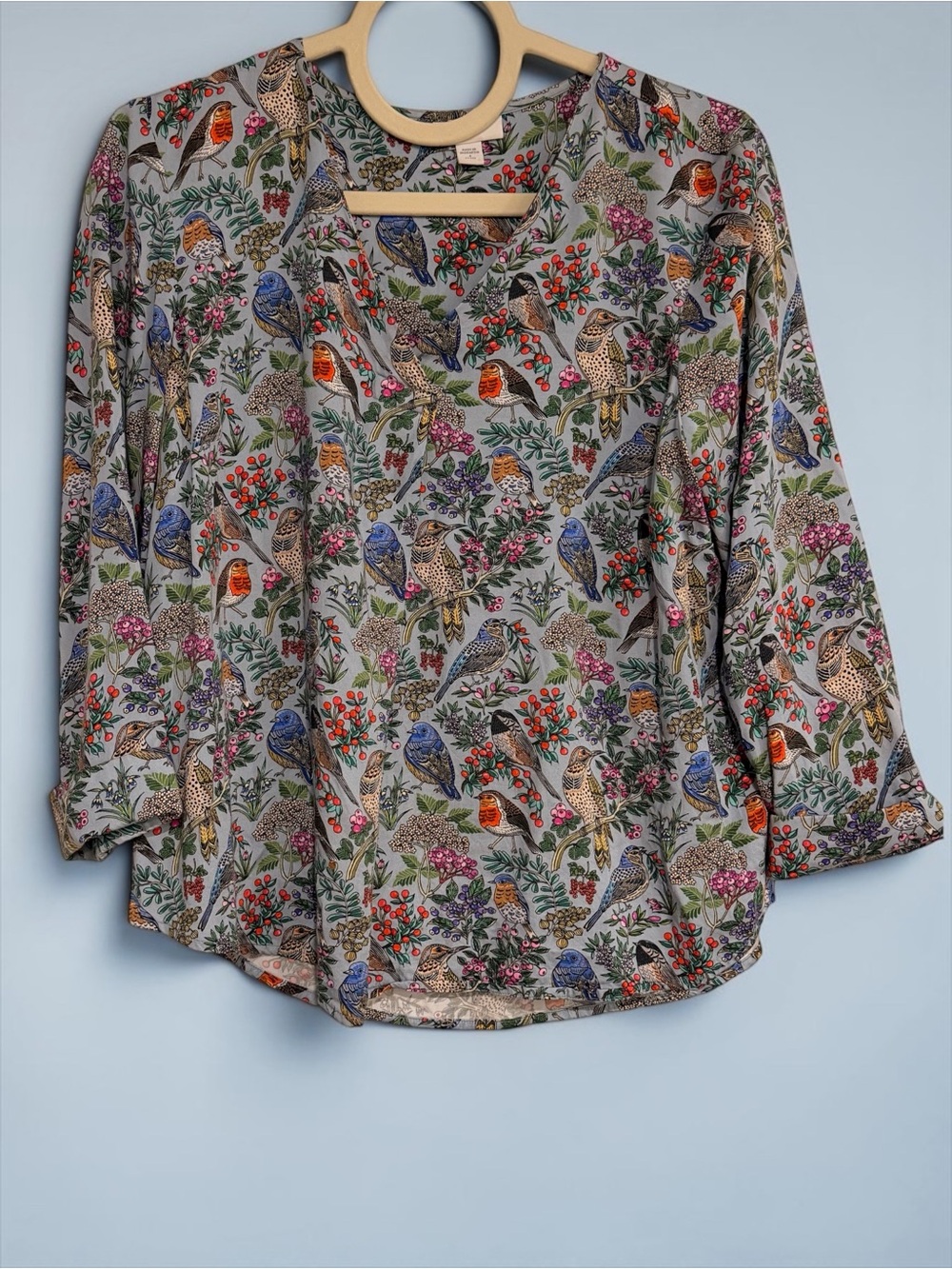 Perfect Bird Lover Shirt, J. Jill Gray Bird & Floral V-Neck Blouse